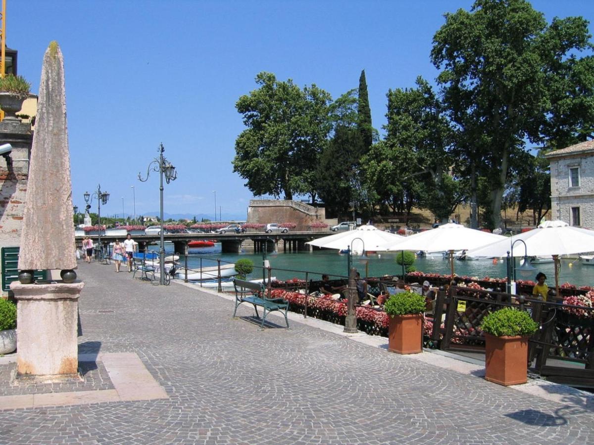 Apartamento Civico 6 Peschiera del Garda Exterior foto